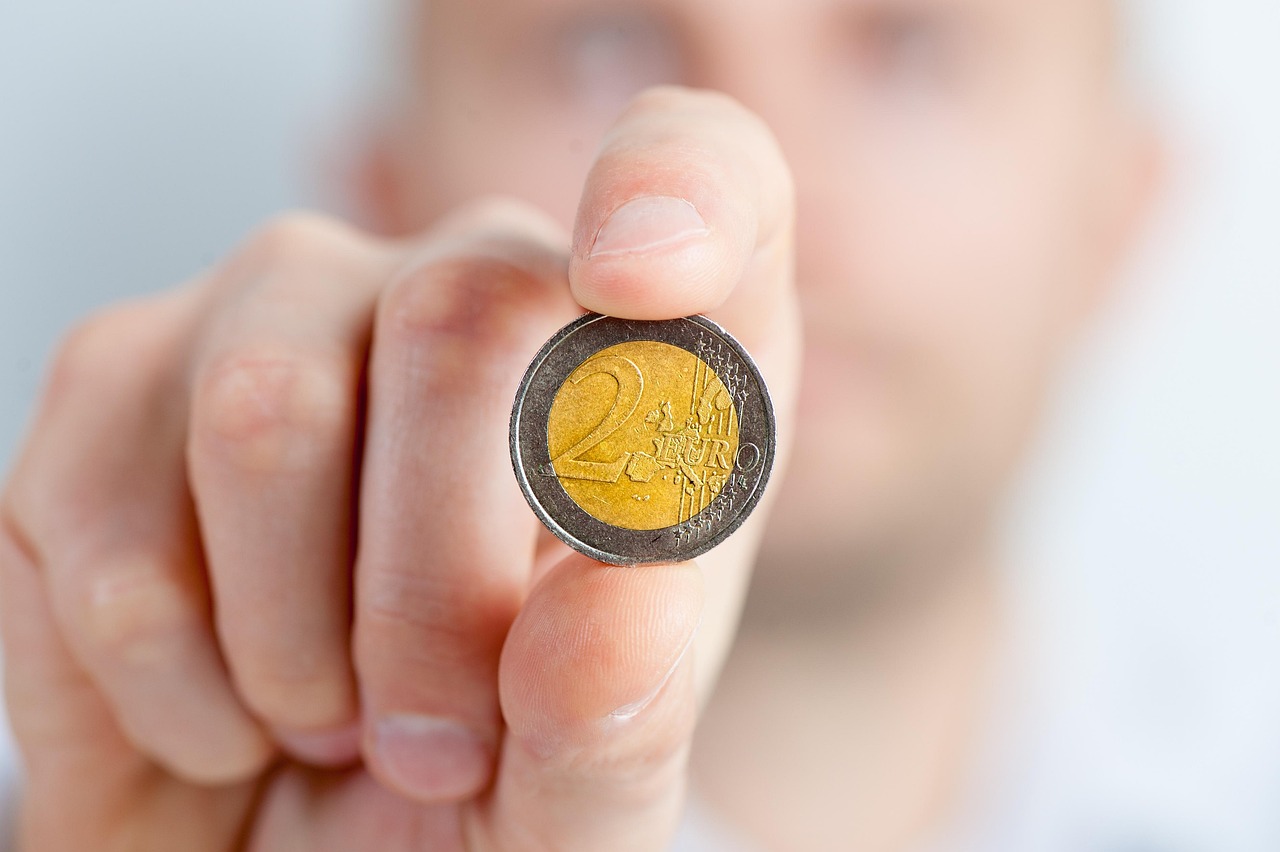 Moneta da 2 Euro da collezione, simbolo di valore e rarità nel mondo numismatico.