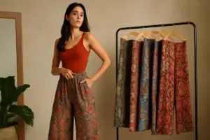 Come scegliere pantaloni palazzo etnici per un look alternativo: le dritte per valorizzare la figura